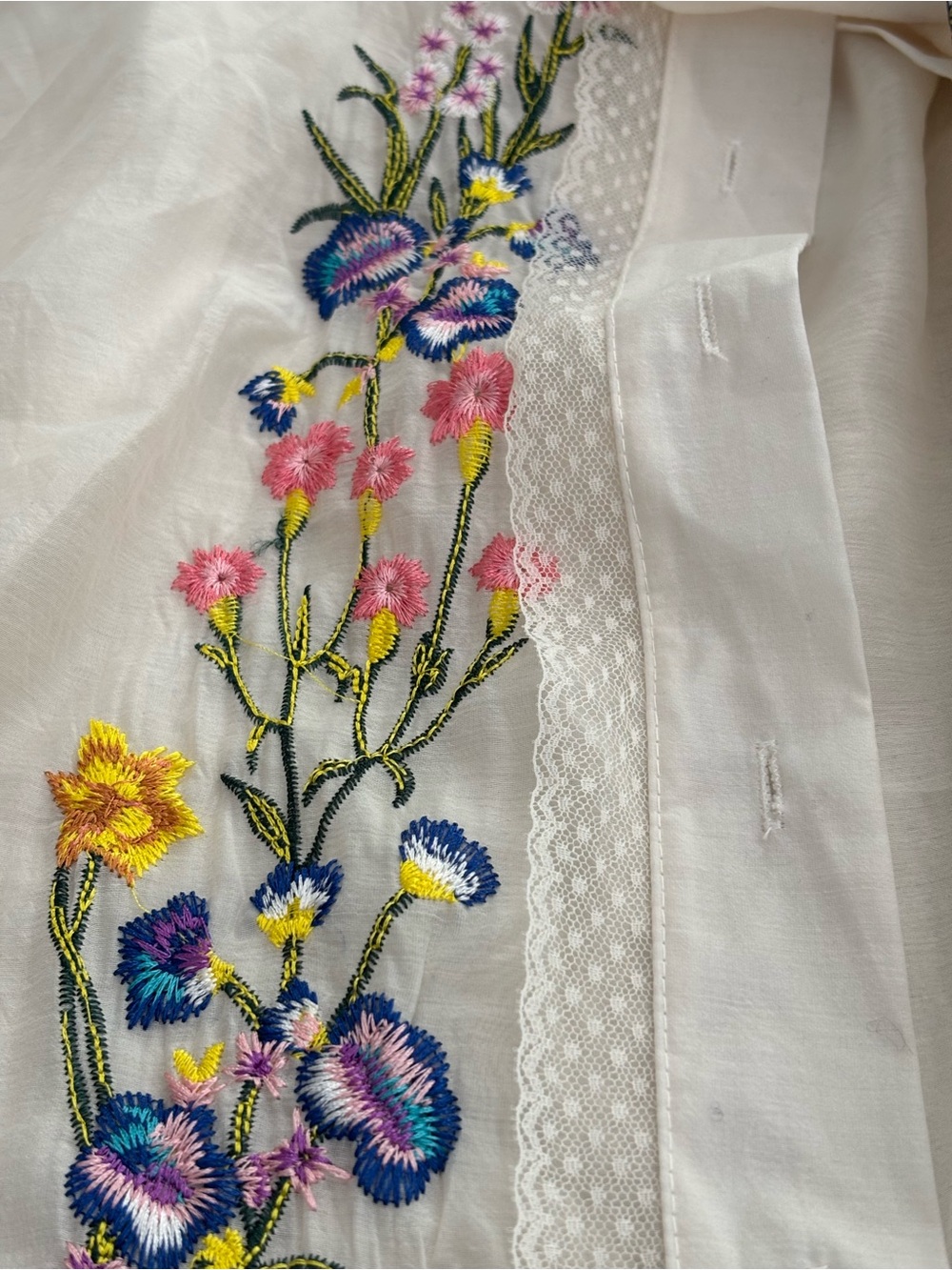 Vintage Embroidered Floral Lightweight Cream Blouse - Picture 9 of 15